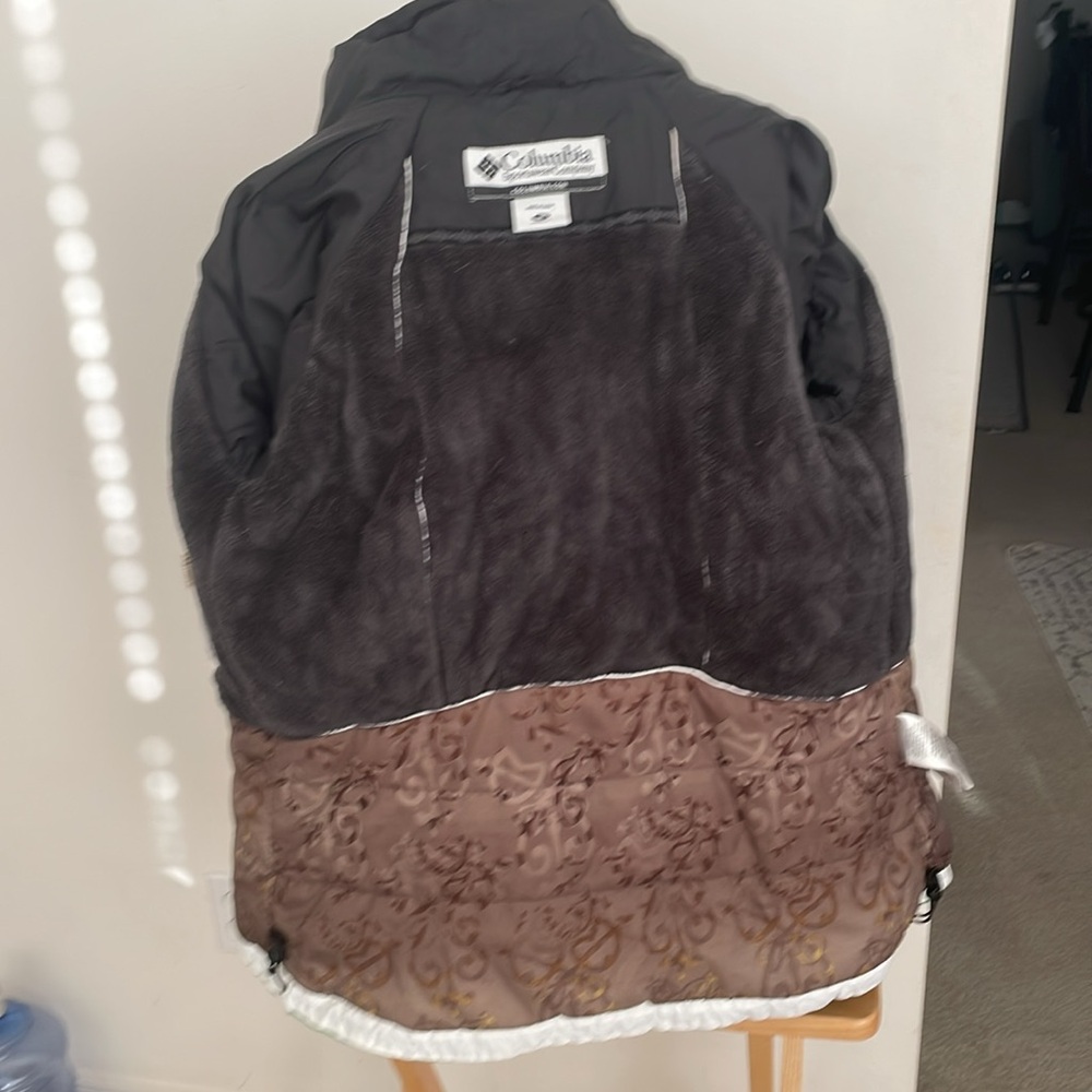 Columbia Green and White Jacket Size Medium - Picture 6 of 15